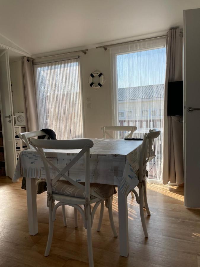 Chalet Up To 5 Persons Knokke Екстериор снимка